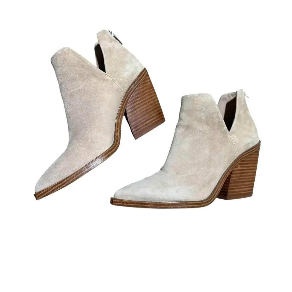 Vince Camuto Gigieta Suede V Cut Ankle Bootie Block Heel, Size 7 NWOT